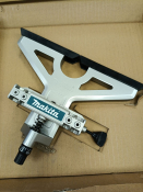 194935-6 Makita straight guide - no rods